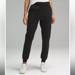 LULULEMON black stretch high rise joggers